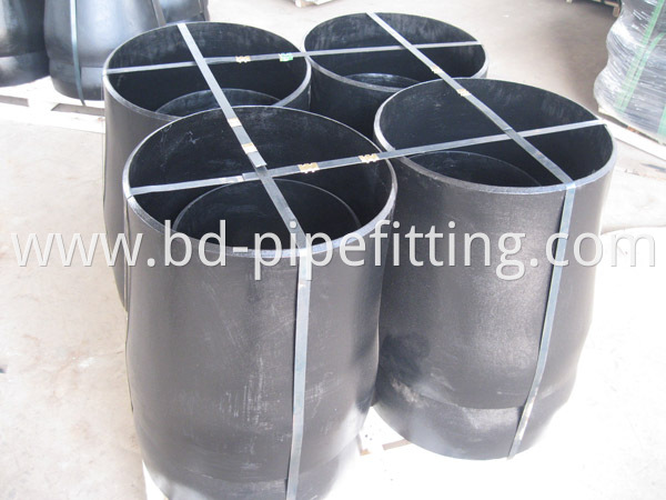 Alloy pipe fitting (254)